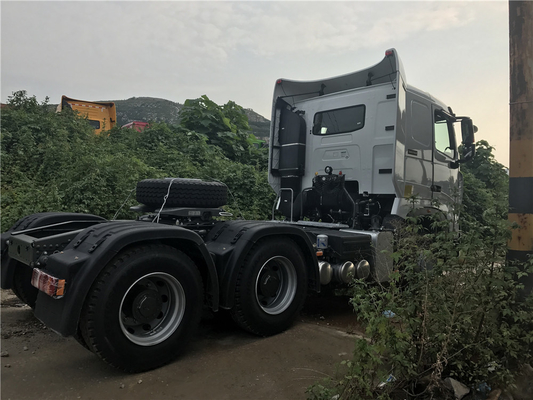 Sinotruck HOWO A7 10 roues 6X4 30 tonnes 371HP 420HP Tête tracteur remorque camionneur de première main