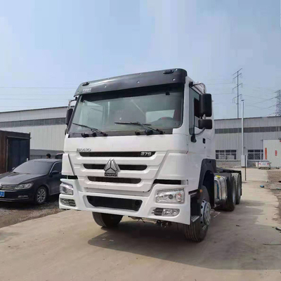 Capacité de chargement de 40 à 60 tonnes 6X4 375 HP Sinotruck Tracteur de camion HOWO utilisé à prix abordable