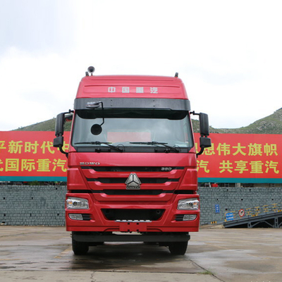 Camion Sino HOWO 6*4 Semi-remorque Camion tracteur pour 6800*2500*3200mm Arbre arrière 16 Tonnes