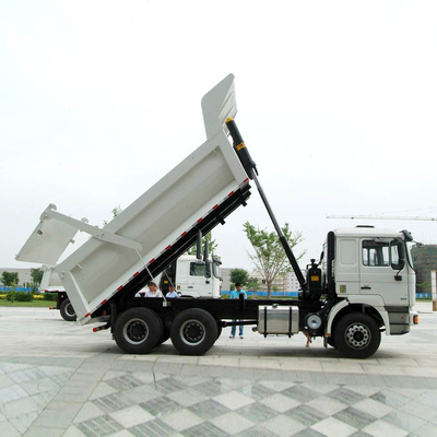 Shacman 6X4 camion à déverrouillage minier camion à déverrouillage lourd avec réservoir de carburant 300L