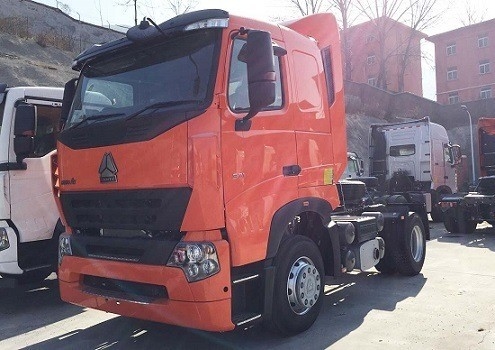 Capacité de chargement de 40 à 60 tonnes Sinotruck 420HP 6X4 HOWO A7 Tracteur avec pneus ECE