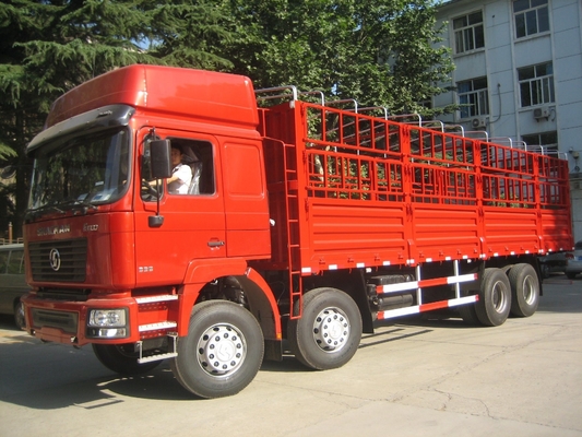 Chauffeur de camions Shacman 21-30t Capacité de charge Camion de chargement avec service après-vente