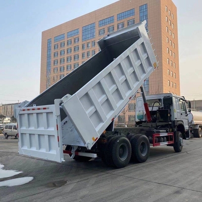 Sinotruck HOWO 6X4 420HP Homme Diesel Dump 30 Tonnes camion à bascule avec conception de pneus radiaux