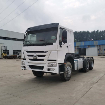 Utilisé HOWO Sinotruk 371 remorque de chargement de la première tête de moulage de la tête de la lampe de traction du camion au Nigéria