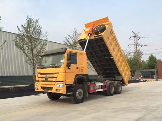 6X4 10 pneus déchargeur de sable HOWO camionneur-déchargeur avec moteur diesel et capacité de charge 21-30 t
