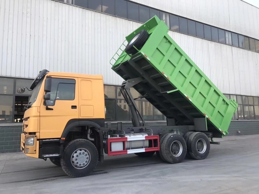 Conception de pneus radiaux HOWO 10 roues camion à bascule avec une capacité de 25-30 tonnes en Ouganda