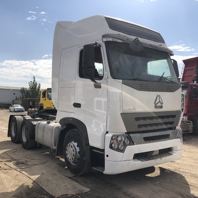 16 tonnes d'essieu arrière et pneu 420HP 6X4 Used Sinotruk HOWO A7 Tracteur de camion pour votre bénéfice