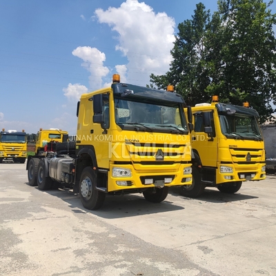 6X4 HOWO Sinotruk remorqueur avec moteur Hc16 à essieu arrière de capacité &gt; 8L et fabrication