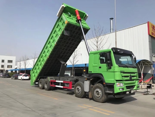 40 tonnes de camion à remontage Sinotruck HOWO 8X4 Dump Mining utilisé avec transmission HW19710