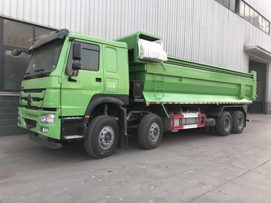 40 tonnes de camion à remontage Sinotruck HOWO 8X4 Dump Mining utilisé avec transmission HW19710