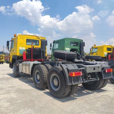 6X4 371HP HOWO Truck Tractor avec conception et vente de pneus radiaux