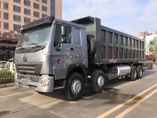 Camion à 12 roues 8X4 Sinotruck certifié ISO 40 mètres cubes Camion à bascule avec axe avant Hf9