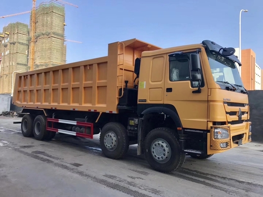 Camion à 12 roues 8X4 Sinotruck certifié ISO 40 mètres cubes Camion à bascule avec axe avant Hf9