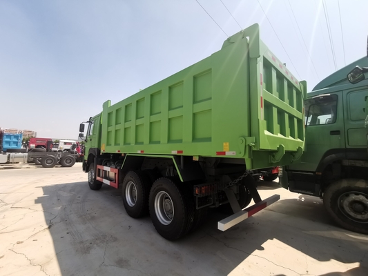 15 tonnes de camion à bascule dans Sinotruk Angola avec conception de pneus radiaux et capacité du moteur&gt; 8L