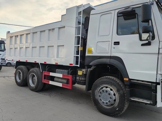 Camions d'occasion Sinotruk HOWO Camions d'occasion avec bonne conduite 20cbm Dimension du seau