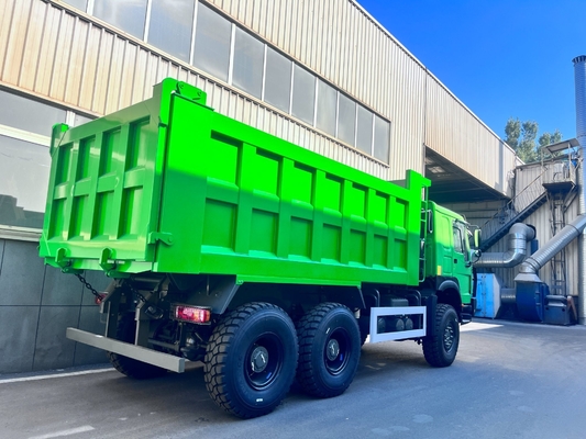 Demande personnalisée Sinotruck HOWO 6X4 380HP 400HP 20 M3 Charge de camion à ordures Volume 21-30t