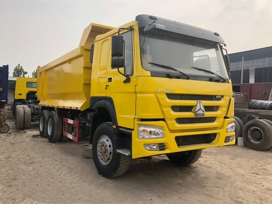 Un camion-lit avec climatiseur Sinotruck HOWO 371 420HP Poids lourd 10 roulettes