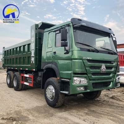LHD/Rhd HOWO Sinotruk 15 mètres cubes Ventilateur hydraulique pour camions-déchargeurs avec une capacité de moteur &gt; 8 litres