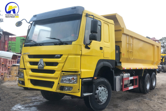 6X4 371HP Sinotruck HOWO Dump Truck avec conception de pneus radiaux et moteur de grande capacité