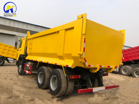 6X4 371HP Sinotruck HOWO Dump Truck avec conception de pneus radiaux et moteur de grande capacité