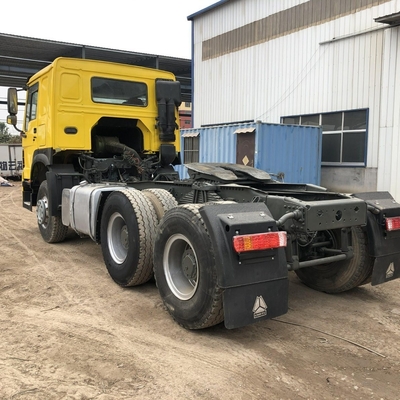 Camion pétrolier en aluminium de 400L Sinotruk HOWO Tracteur à tête de remorque pour le marché éthiopien