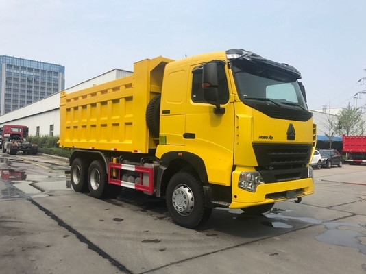 Conception du pneu radiale 420HP 371HP Sinotruk HOWO A7 camion à bascule 6X4 Euro 2 Norme d'émission