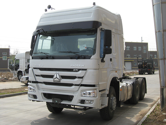 Capacité de chargement de 40 à 60 tonnes Sinotruk HOWO 3 essieux Tête de remorque avec performance