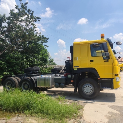 Hw76 cabine HOWO utilisé tête de tracteur 3 essieux 6X4 pour Dans votre budget 6800 * 2500 * 3200mm