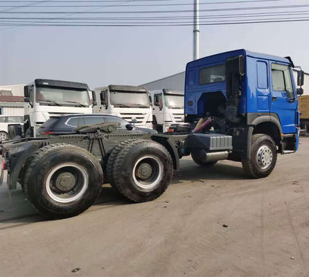 6800*2500*3200mm 3alxes 30t HOWO Camion tracteur d'occasion avec réservoir d'huile en aluminium de 400L