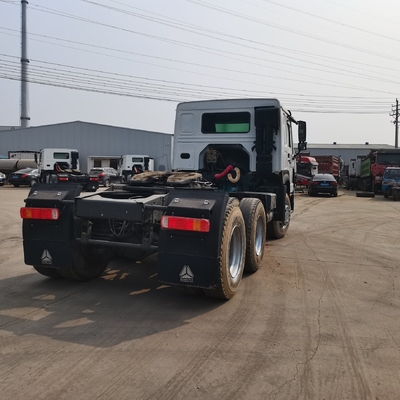 Demande personnalisée Camion tracteur Sinotruk HOWO 6X4 utilisé avec option de personnalisation