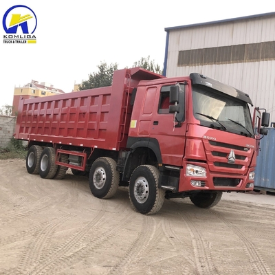 Sinotruk 12 roues utilisées HOWO 70 tonnes 100 tonnes camion de décharge 8X4 avec conception de pneus radiaux