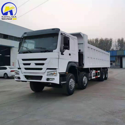 Sinotruk 12 roues utilisées HOWO 70 tonnes 100 tonnes camion de décharge 8X4 avec conception de pneus radiaux
