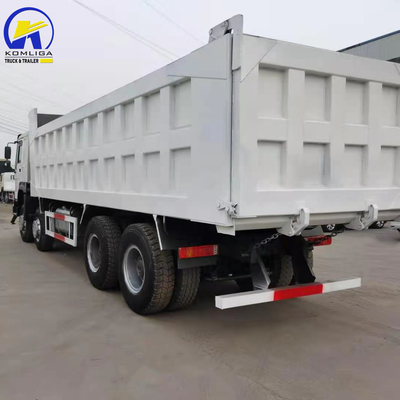 Sinotruk 12 roues utilisées HOWO 70 tonnes 100 tonnes camion de décharge 8X4 avec conception de pneus radiaux
