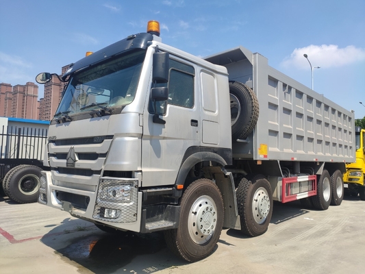 6×4 roue motrice Sinotruk HOWO 12 roues 25m3 camion de décharge avec puissance 351-450 chevaux