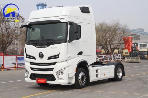 Boîte de vitesses diesel 2 engrenages arrière 3 essieux 6X4 Shancman Tracteur Truck Head F2000 F3000