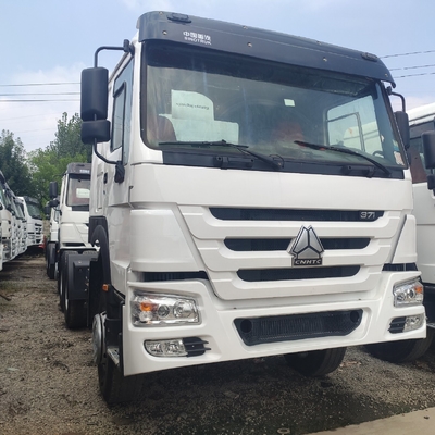 Sinotruk HOWO 6X4 10 roues tracteur à traction avec une puissance diesel de 420 ch