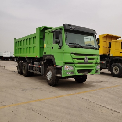 Camion à essence de 300 litres Sinotruck HOWO 6X4 10 roues Camion à décharge pour vos besoins de construction