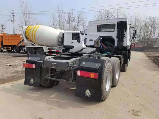 Sino Sinotruk HOWO 6X4 Tête de camion tracteur lourd avec pneus et certification GCC