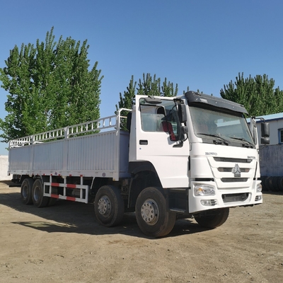 Sinotruk HOWO Camion de marchandises lourds ou légers avec certification et performances ISO