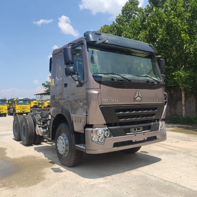 Sinotruk HOWO 3 essieux tracteur camion tour camion pour une capacité de charge de 21-30t émission Euro2