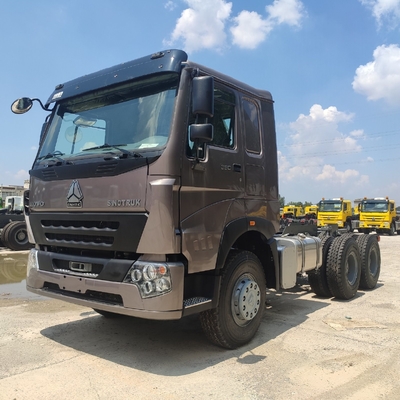 Sinotruk HOWO 3 essieux tracteur camion tour camion pour une capacité de charge de 21-30t émission Euro2