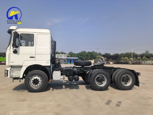 Pièces de rechange techniques 10 roues Shacman Tracteur Tête de camion avec capacité du moteur&gt; 8L