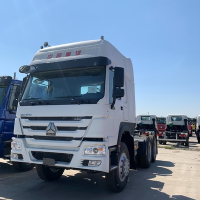 Puissance 351-450 chevaux CCE certifié Sinotruk HOWO 6X4 Tracteur pour le transport de remorques