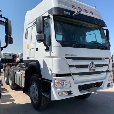 Puissance 351-450 chevaux CCE certifié Sinotruk HOWO 6X4 Tracteur pour le transport de remorques