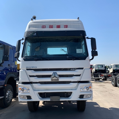 Puissance 351-450 chevaux CCE certifié Sinotruk HOWO 6X4 Tracteur pour le transport de remorques