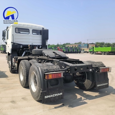 3 essieux Shacman Tireur Tireur Tête de camion Moteur principal pour les besoins de transport lourd