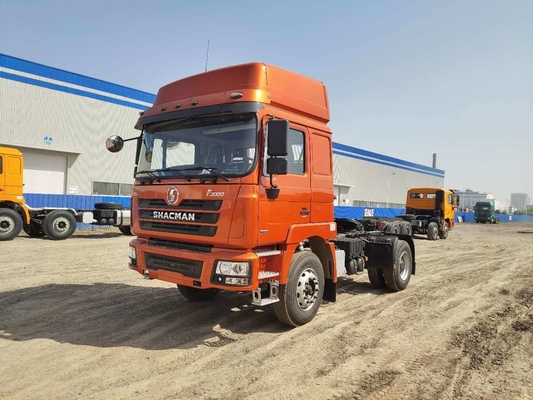2 axes 3 axes Shacman 4X2 6X4 Tracteur Truck Prime Mover avec 400L aluminium pétrolier