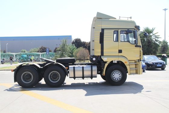 2 axes 3 axes Shacman 4X2 6X4 Tracteur Truck Prime Mover avec 400L aluminium pétrolier