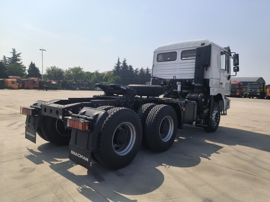 Shacman 6X4 Camion lourd &gt; 8L Capacité du moteur Homme 7,5 tonnes Arbre avant/Utilisé pour remorque
