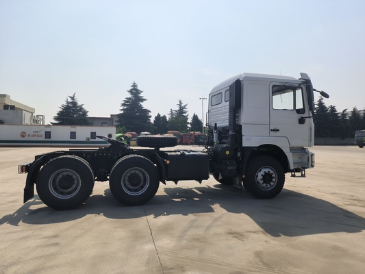 Shacman 6X4 Camion lourd &gt; 8L Capacité du moteur Homme 7,5 tonnes Arbre avant/Utilisé pour remorque